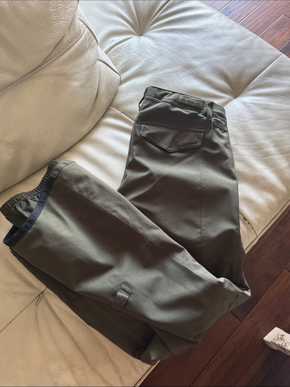 Burton Olive Green Snowboarding pants with Elastic Waist
